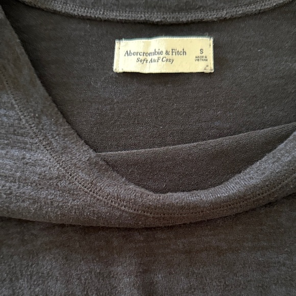 Abercrombie Black with Blue undertone Women's Top - Picture 3 of 4